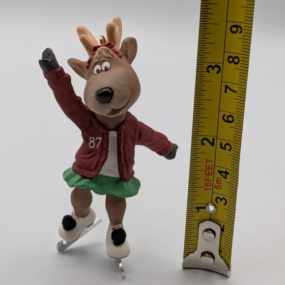 Hallmark Keepsake Reindeer Champs Dancer 1987, 2nd in the Reindeer Champs Series - Picture 10 of 11